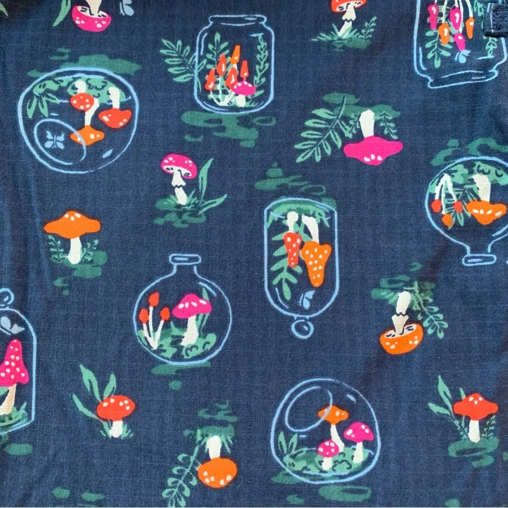 NWT Duluth Heirloom Gardening Lined Bib Overalls Mushroom Terrarium Medium x31L - Picture 3 of 10